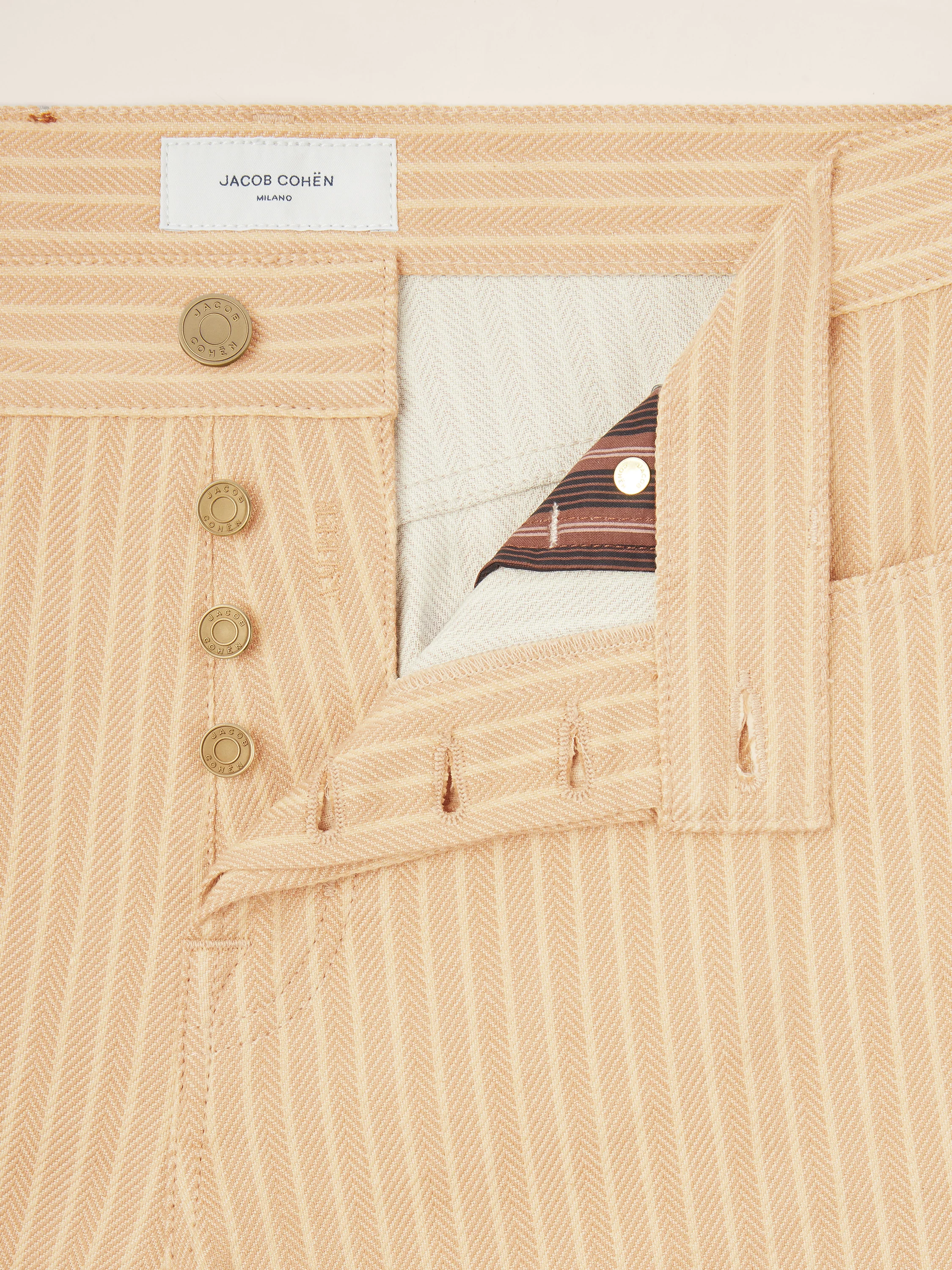 Amber – Cotton-Linen Herringbone Canvas Bermudas - Image 5