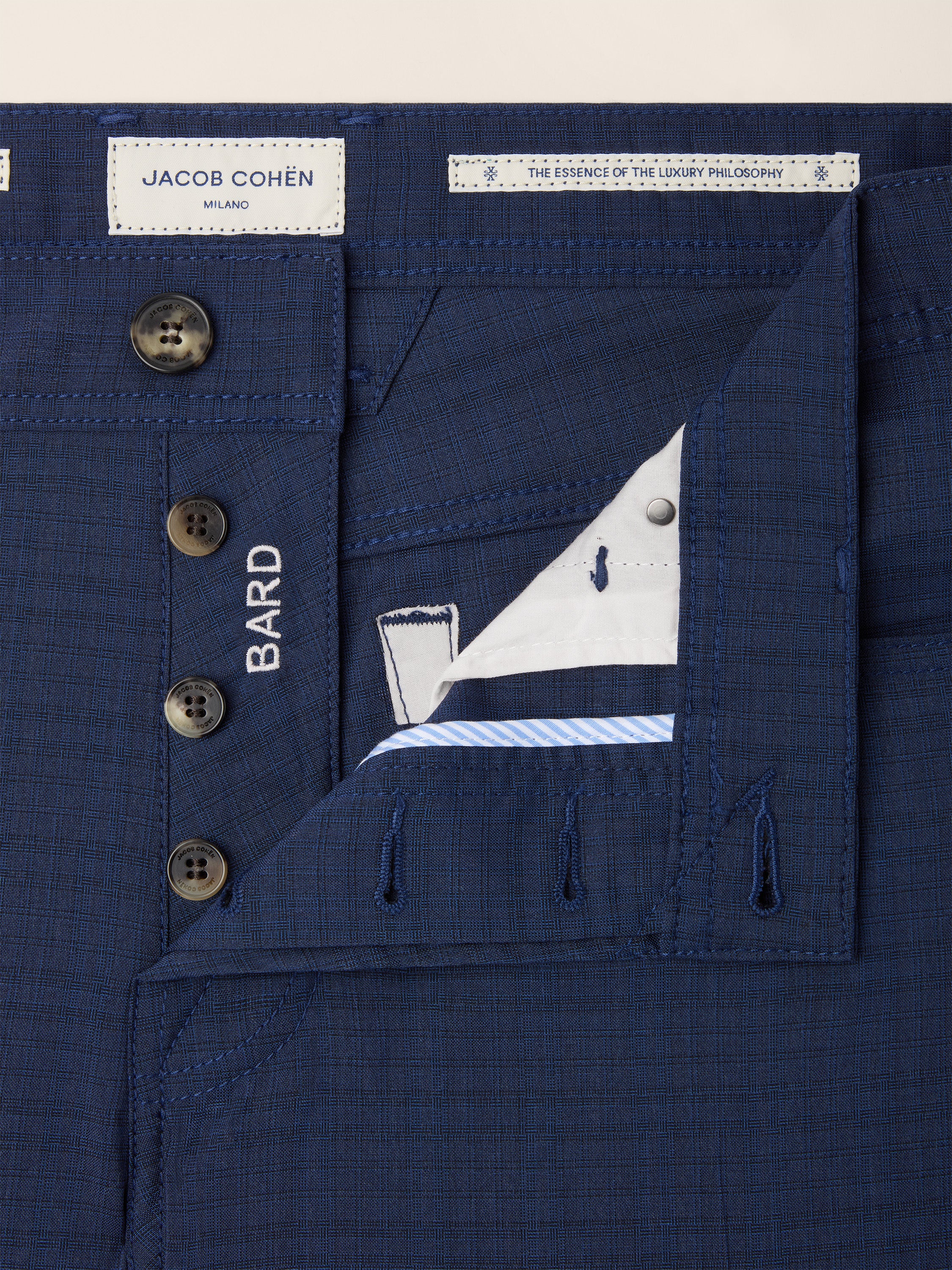 Bard - Pants in Check Wool - Image 4