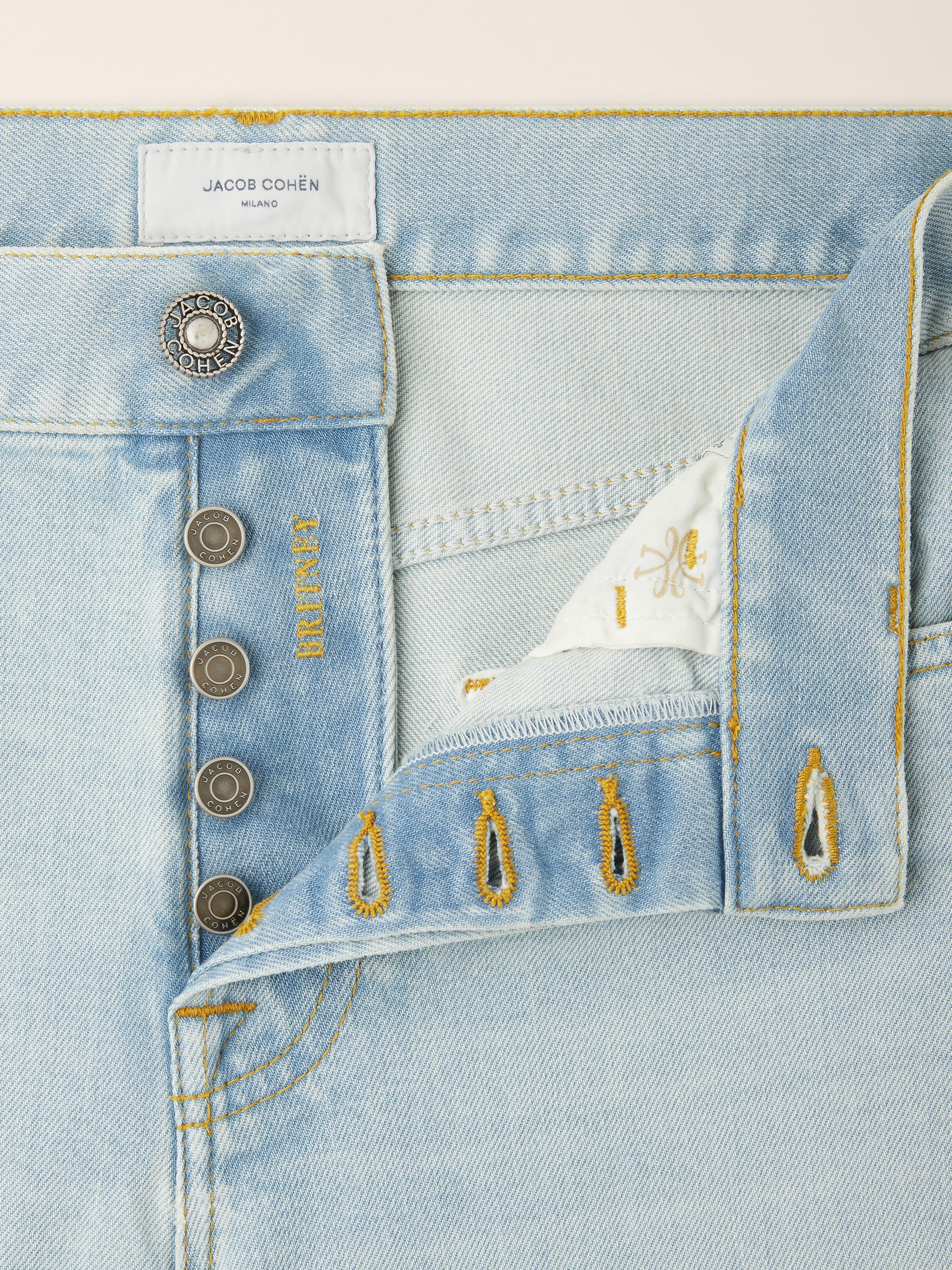 Britney - Comfort Cotton-Lyocell Denim Shorts - Image 4