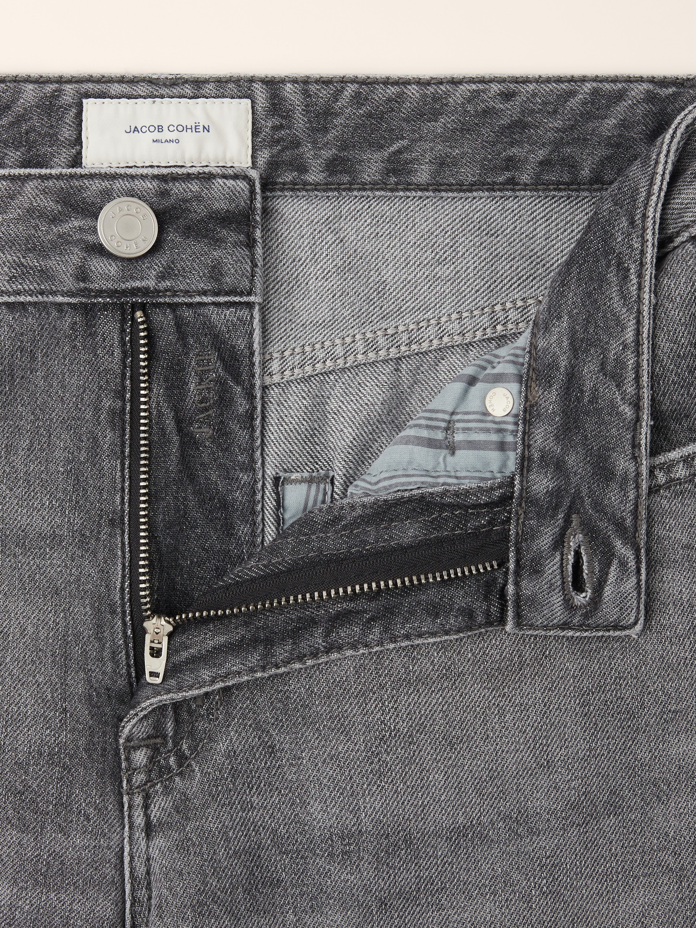 Jackie – Cotton-Lyocell Jeans - Image 4