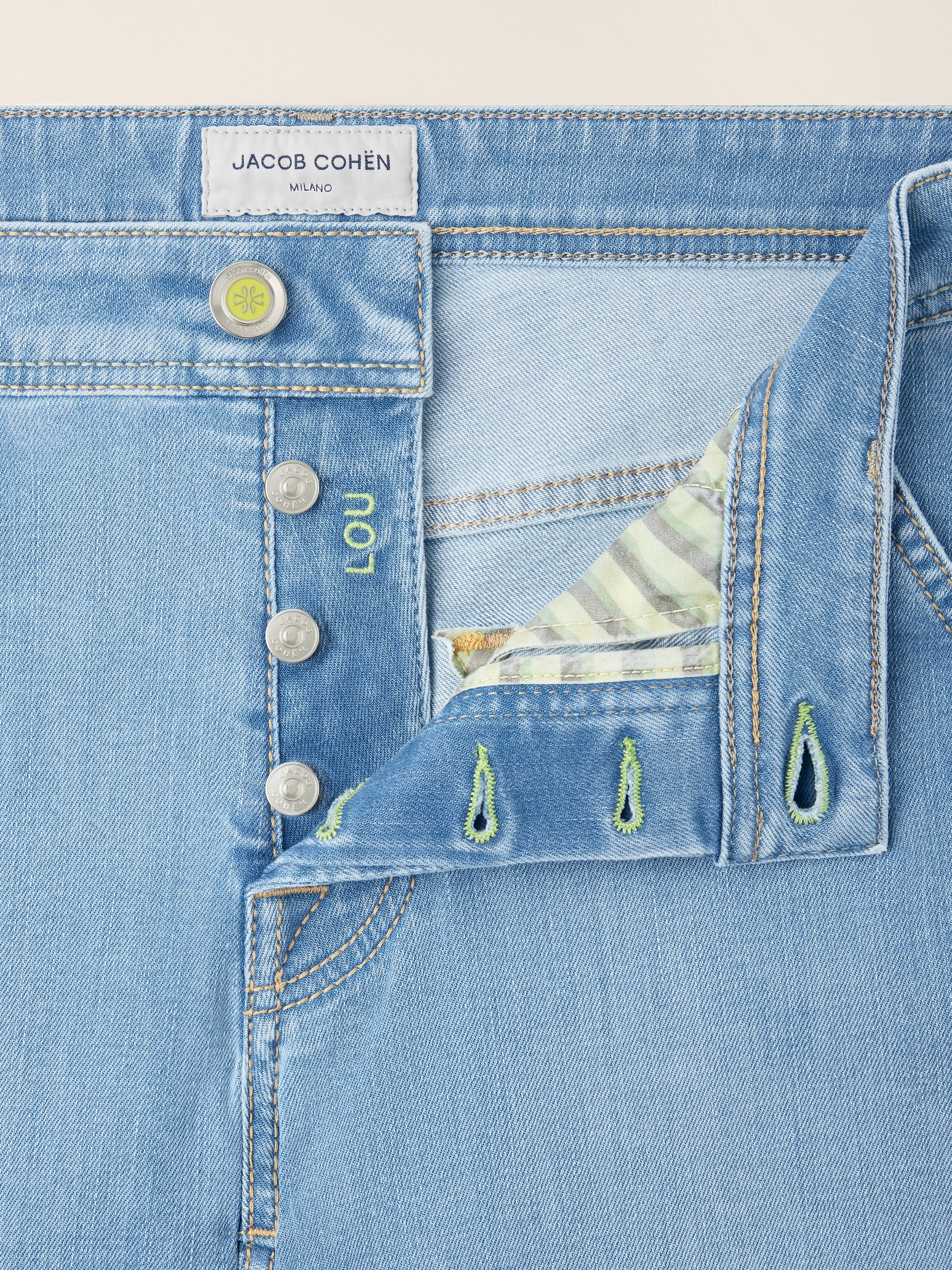 Lou – Bermudas in comfort denim - Image 5