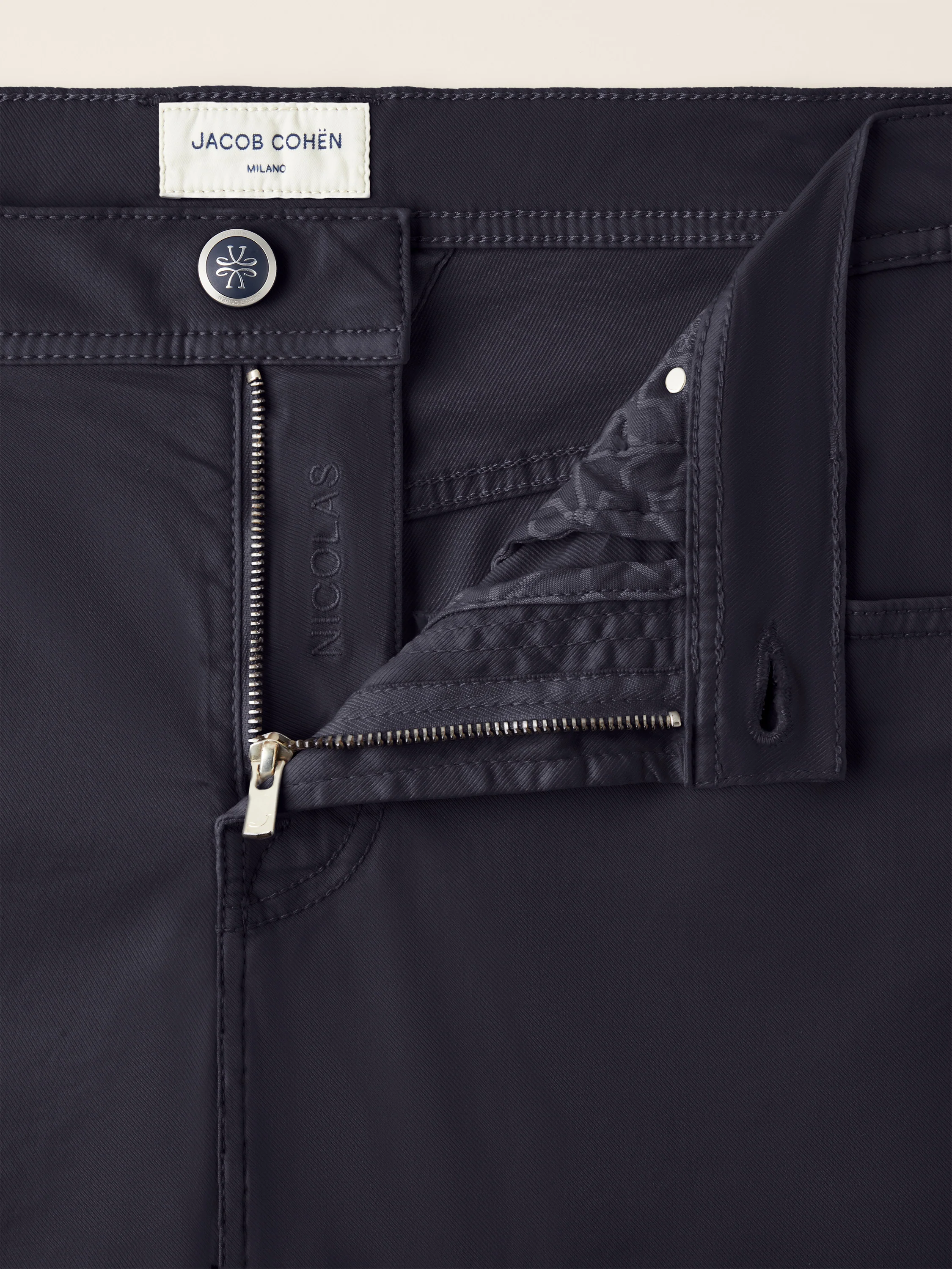 Nicolas – Bermudas in stretch twill - Image 6