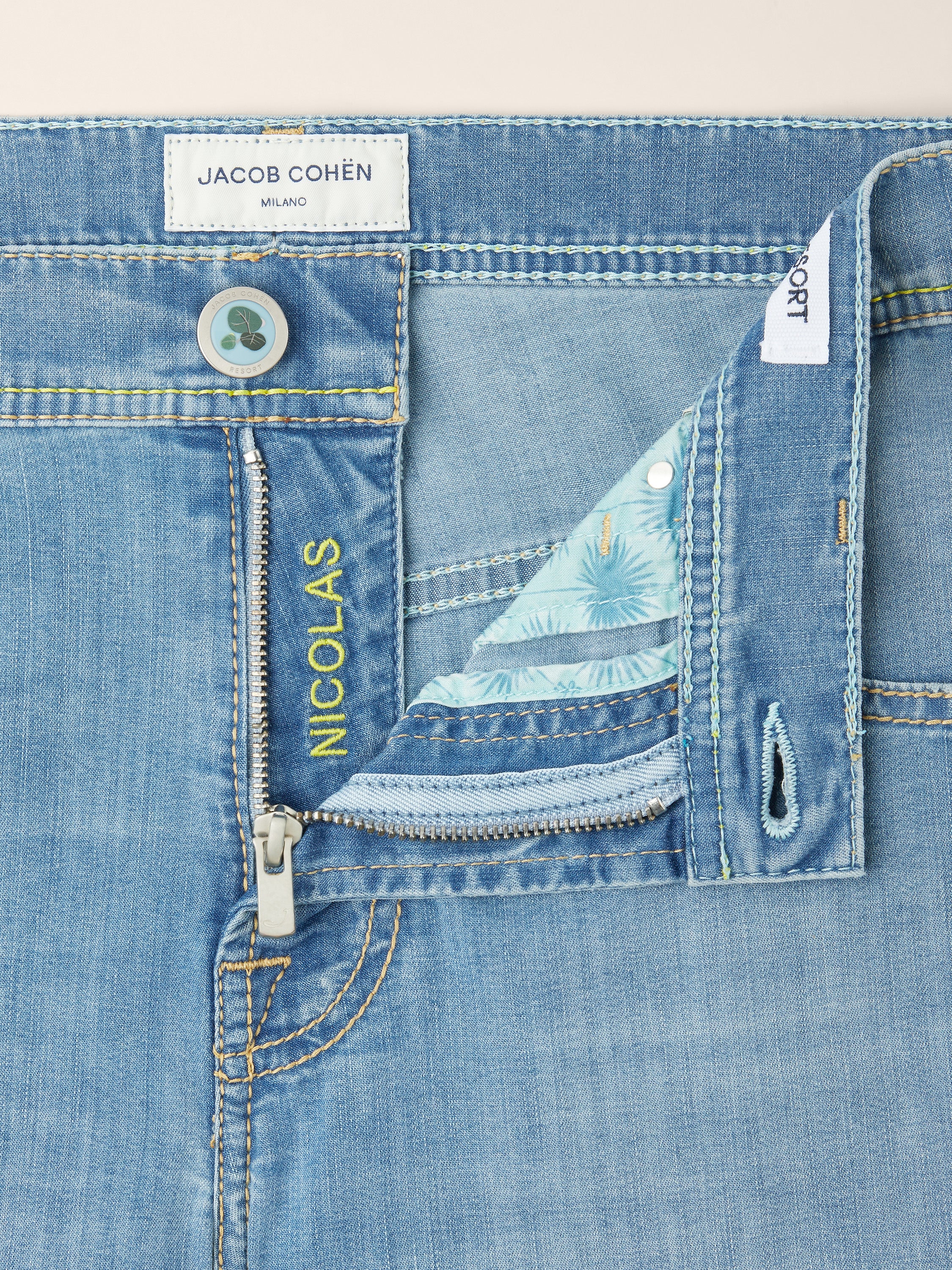 Nicolas – Bermudas in Power Stretch Denim - Image 4