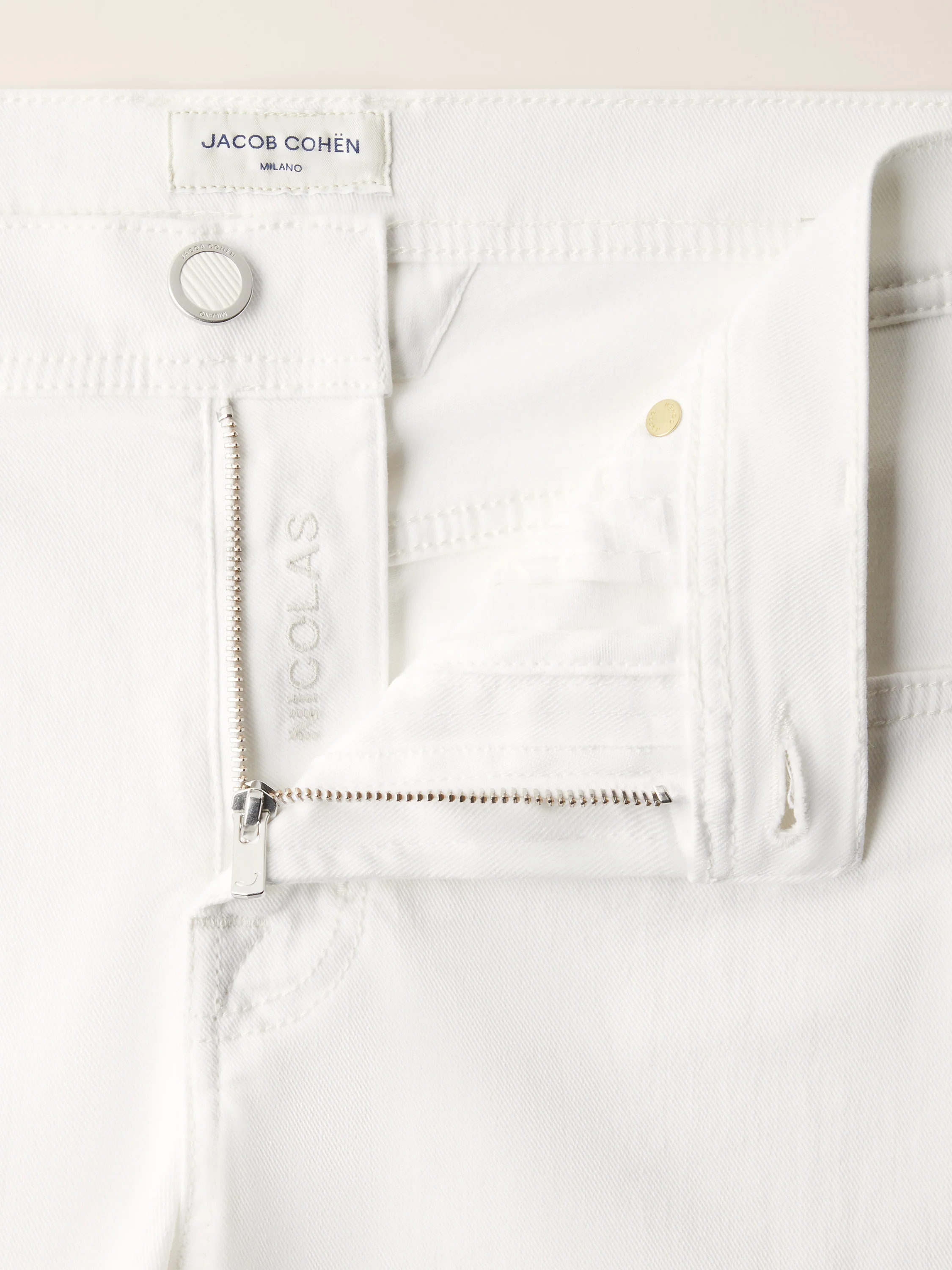 Nicolas – stretch bull Bermudas - Image 5